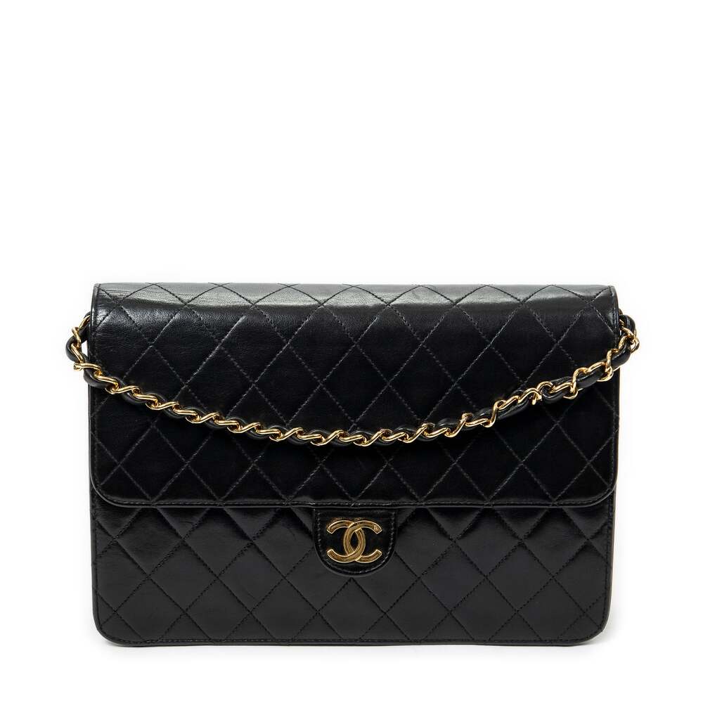 Chanel Vintage Clutch With Chain #312309C44B